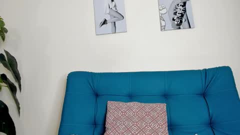 VICTORIA  online show from 02-20-26, 01:11