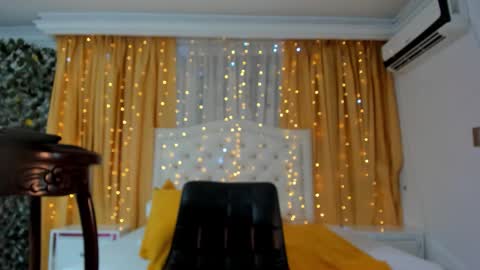 victoria_sweets_ online show from 11-13-25, 09:03