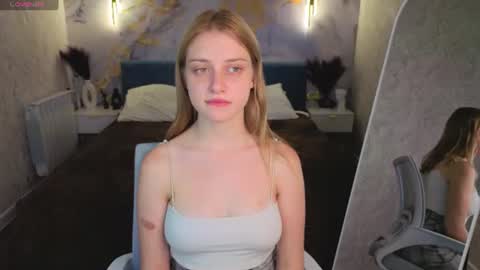 Victoria Velvett online show from 06-17-26, 02:14