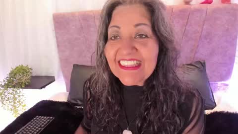 victoriaa_anderson_ online show from 04-15-26, 02:02