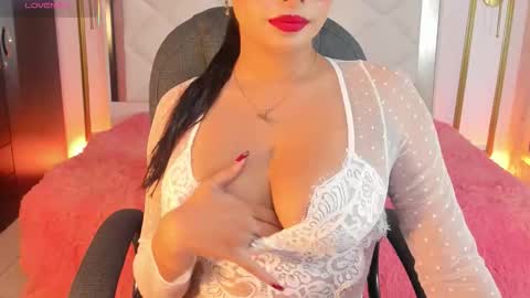 victoria online show from 12-18-25, 12:22