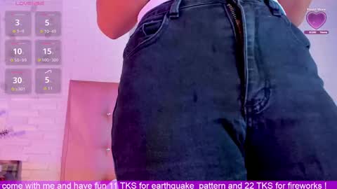 Snapshot of victoriaacross chatting on 10-15-25, 11:10 Victoria online show from 10-15-25, 11:10