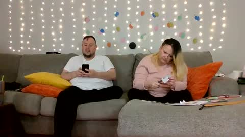 Snapshot of victoriaandjesse chatting on 12-11-24, 03:37 Victoria and Jesse online show from 12-11-24, 03:37
