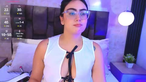 Victoria Andrade online show from 03-24-26, 12:21