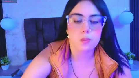 Victoria Andrade online show from 07-06-26, 11:51
