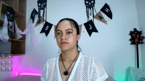 Snapshot of victoriablack_ chatting on 10-27-25, 10:52 Victoria online show from 10-27-25, 10:52