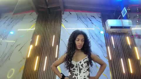 Victoria  online show from 11-27-25, 08:33