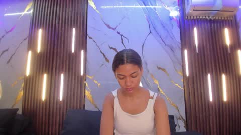 Snapshot of victoriaduarte chatting on 05-17-26, 12:56 Victoria online show from 05-17-26, 12:56