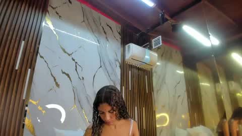 Snapshot of victoriaduarte chatting on 05-20-26, 08:26 Victoria online show from 05-20-26, 08:26