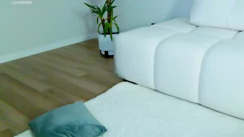 Miss V online show from 11-11-25, 02:33