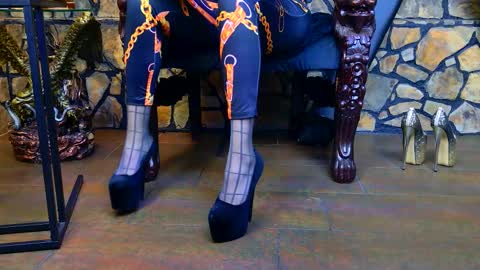 Victoria Heller online show from 01-08-26, 05:43