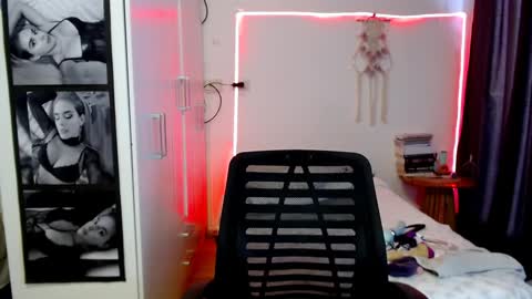 victoriahispanic online show from 01-10-25, 08:37