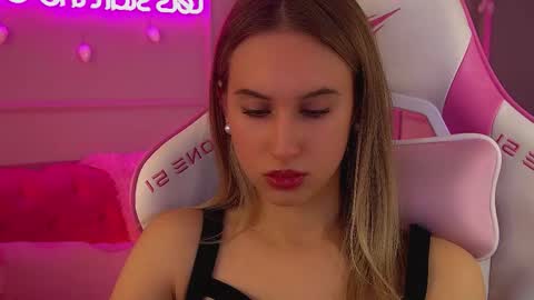 Victoria online show from 12-15-25, 06:34