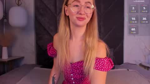 Victoria online show from 11-20-25, 06:02