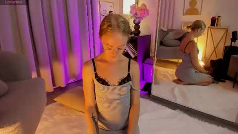 Victoria online show from 07-20-26, 01:46
