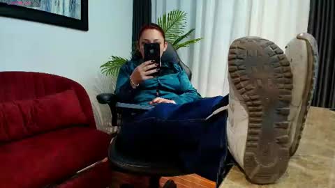 victoriapaker online show from 07-26-26, 10:44