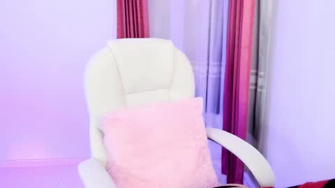 Victoria but you can tell me Vicky Vic or just Tory online show from 12-24-24, 02:33