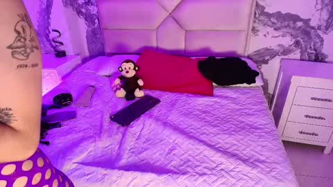 victoriasanz_ online show from 09-20-25, 05:30