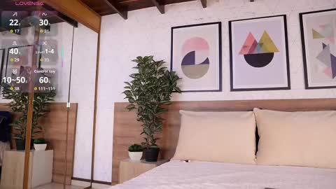 Victoria Shelby  online show from 04-13-26, 11:48