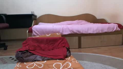 Snapshot of victoriastar69 chatting on 04-01-26, 08:17 Watchers Wife online show from 04-01-26, 08:17