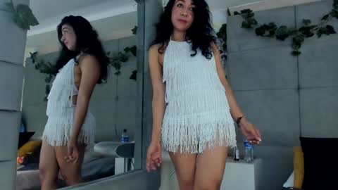 Snapshot of victoriawills_ chatting on 12-20-24, 09:17 ADRIANA online show from 12-20-24, 09:17