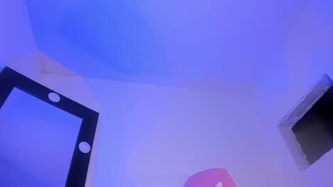 Snapshot of victoriia_hall chatting on 11-10-25, 09:47 samantha victoria hall online show from 11-10-25, 09:47