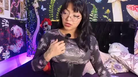 Snapshot of victoriia_thompson chatting on 04-03-26, 09:57 victoriia_thompson online show from 04-03-26, 09:57
