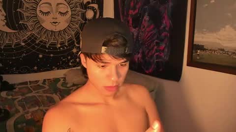 Snapshot of victorino_jhonson chatting on 12-17-24, 05:15 Victorino Jhonson online show from 12-17-24, 05:15