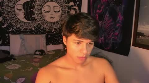 Snapshot of victorino_jhonson chatting on 12-26-24, 09:15 Victorino Jhonson online show from 12-26-24, 09:15