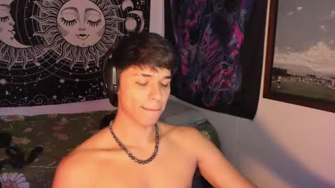 Snapshot of victorino_jhonson chatting on 01-17-25, 05:11 Victorino Jhonson online show from 01-17-25, 05:11