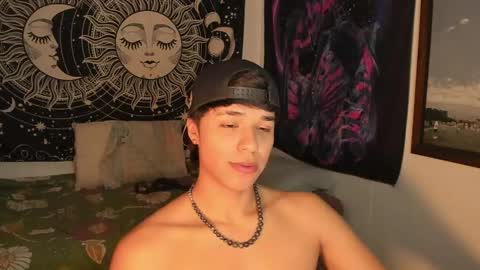 Snapshot of victorino_jhonson chatting on 01-31-25, 08:12 Victorino Jhonson online show from 01-31-25, 08:12