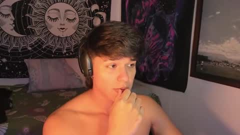 Snapshot of victorino_jhonson chatting on 02-23-25, 10:09 Victorino Jhonson online show from 02-23-25, 10:09