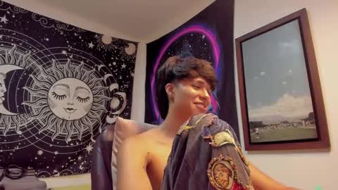 Victorino Jhonson online show from 05-12-26, 04:09