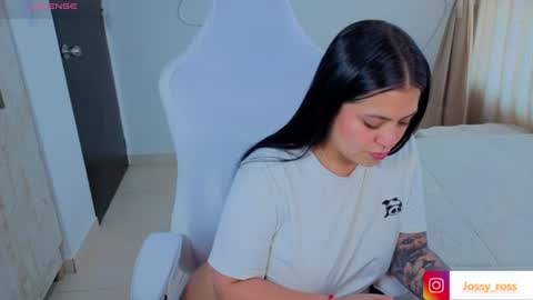 V  I C  T O R I A  online show from 06-10-26, 08:30