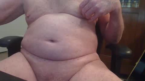 Snapshot of videodrone chatting on 01-10-26, 02:02 Exhibitionist online show from 01-10-26, 02:02