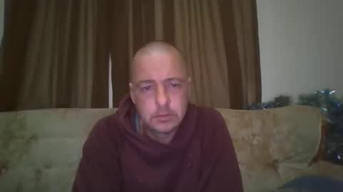 Snapshot of vids1977 chatting on 10-31-25, 11:22 vids1977 online show from 10-31-25, 11:22
