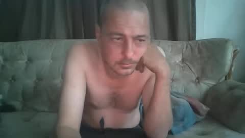 Snapshot of vids1977 chatting on 11-06-25, 03:24 vids1977 online show from 11-06-25, 03:24