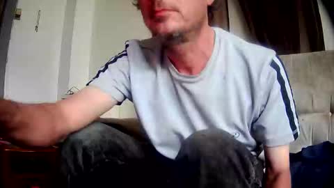 Snapshot of vids1977 chatting on 06-02-26, 11:51 vids1977 online show from 06-02-26, 11:51