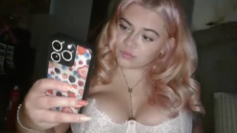 viennavisabelle online show from 07-23-26, 01:58