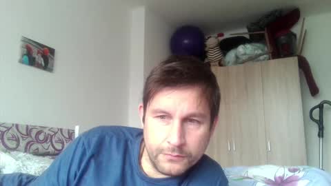 Snapshot of vigond2 chatting on 12-12-24, 10:34 vigond2 online show from 12-12-24, 10:34