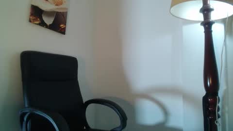 VIOLET  online show from 02-25-26, 12:04