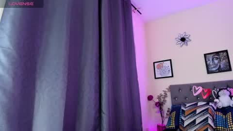 Violet online show from 07-09-26, 03:21