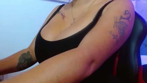 viioleta online show from 01-12-26, 12:21