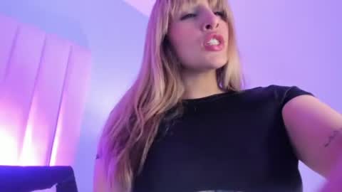 Violet online show from 07-02-26, 12:33