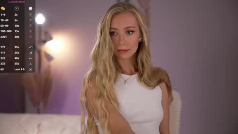 vika54784 online show from 11-28-25, 01:19