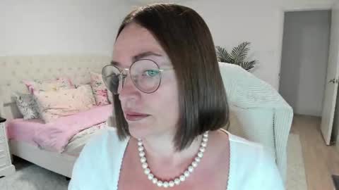 Ukrainian-woman online show from 07-26-26, 11:28