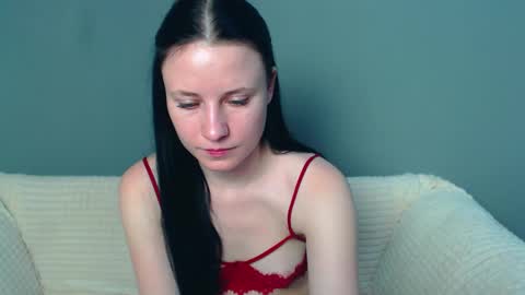 Viki Kelt online show from 01-15-25, 03:43