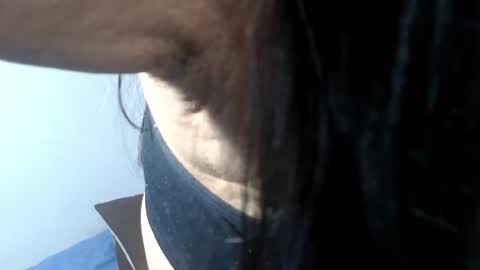 Snapshot of viki_mom chatting on 03-06-25, 02:51 Viki Mom  online show from 03-06-25, 02:51