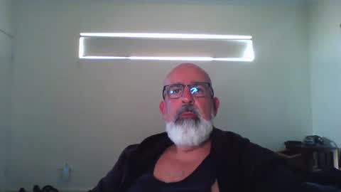 Snapshot of viking666aaa chatting on 06-04-26, 05:24 Viking666 here to play not to pay ladies online show from 06-04-26, 05:24