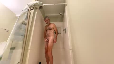 Snapshot of viking6man chatting on 01-01-25, 12:44 Richard Flasher online show from 01-01-25, 12:44